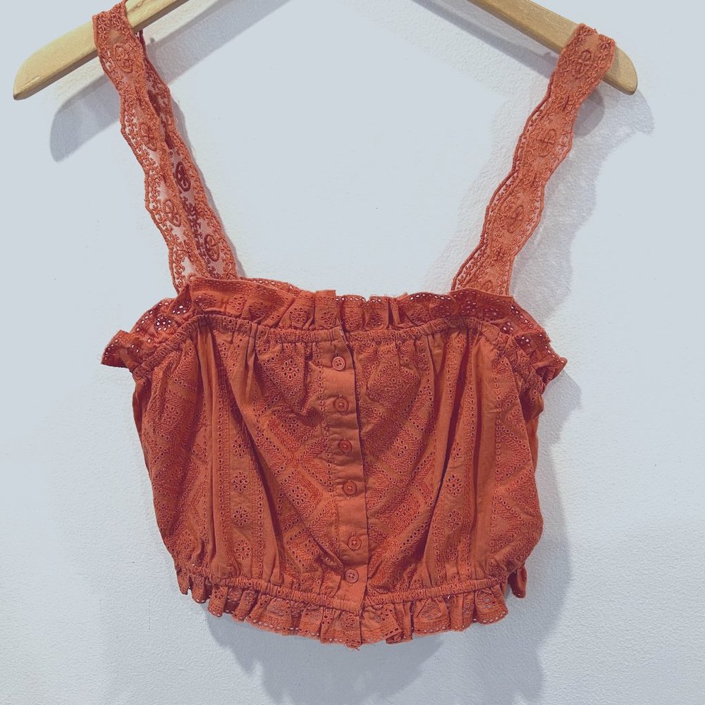 Sky and Sparrow Orange Eyelet Lace Cropped Tank Top Size M NWT